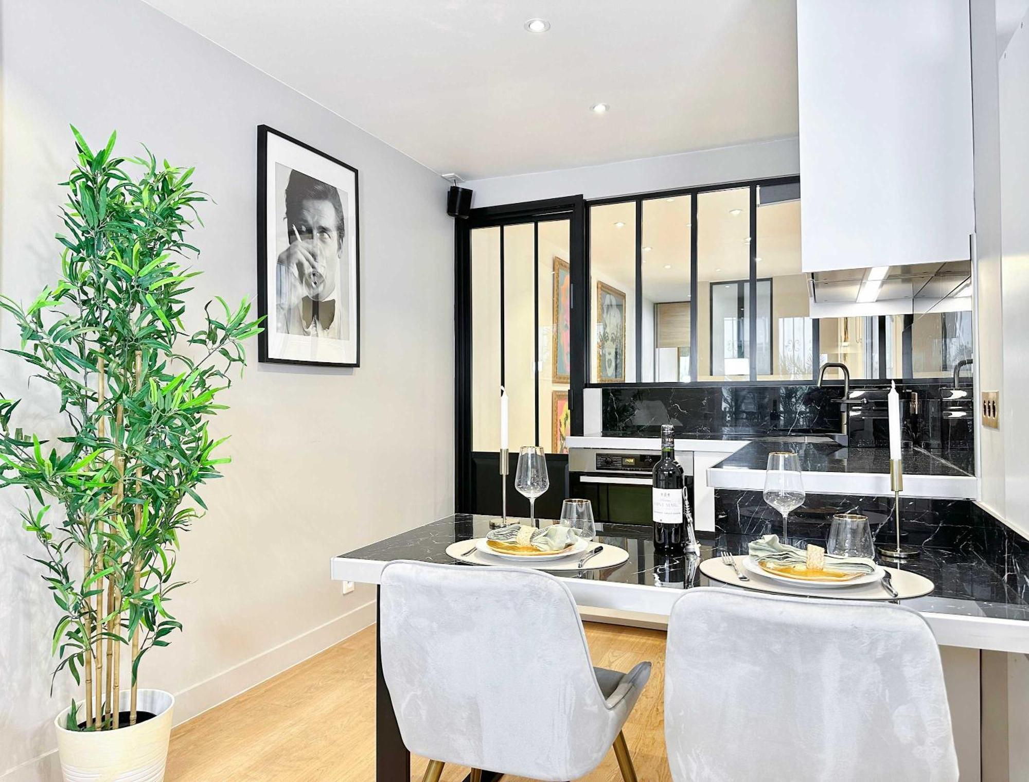 Deluxe Apartment Near The Tour Eiffel Париж Екстериор снимка