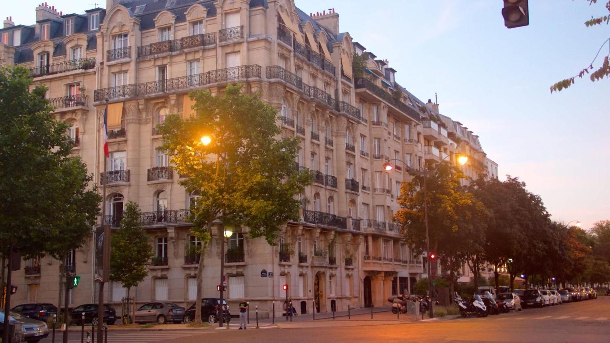 Deluxe Apartment Near The Tour Eiffel Париж Екстериор снимка